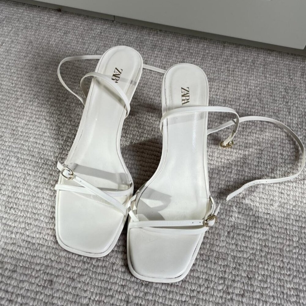 EUC Zara Womens Crossed Strap Heels Sandals White Leather size40/US 8.5
